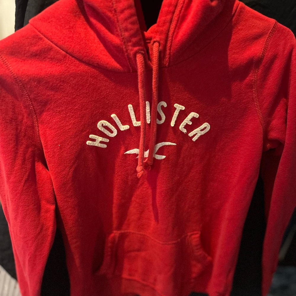 Hollister Women's Bright Red Hoodie
